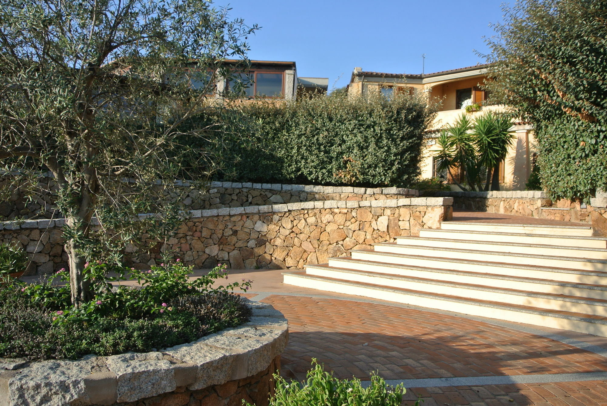 Relais Fenicottero Rosa Guest House Porto Taverna Exterior photo